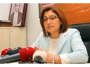 Dünya Mısır'a çifte standart uyguluyor