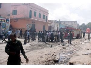 Somali'de bombalı araçla hastaneye saldırı