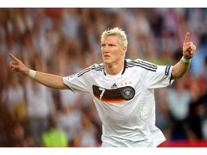 Almanya'da yılın futbolcusu Schweinsteiger