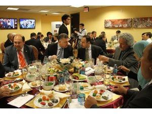 Kongre üyelerine iftar verildi