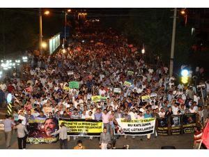 Diyarbakır'da demokrasi yanlılarına destek gösterisi
