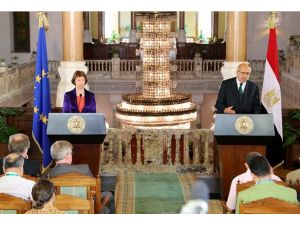 Ashton'a "tercüme darbesi"