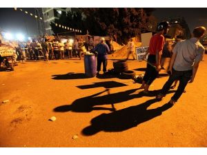 Darbe karşıtları ile destekçileri arasında kavga: 1 ölü,10 yaralı