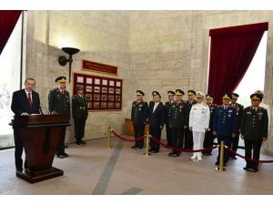 Yüksek Askeri Şura üyeleri Anıtkabir'de