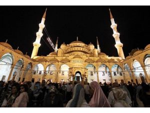 Camiler Kadir Gecesi'nde sabaha kadar açık olacak