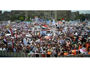 Mısır'da siyasi parti üyelerine gözaltı