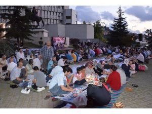 Mısır'daki demokrasi çağrısına AGD'den destek