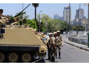 Mısır'da dış yardımlar darbenin zararını karşılamadı