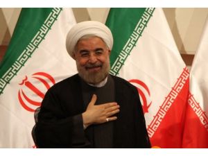 Hasam Ruhani resmen göreve başladı