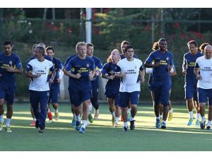 Fenerbahçe ön elemelerde zorlanmıyor