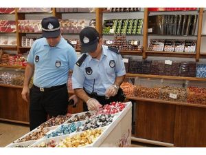 Tatlı ve şekerleme üretimi "kitabına uygun"