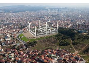 Çamlıca Camisinin temeli atıldı