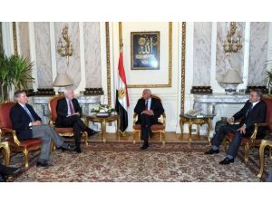 ABD'li senatörler Mısır'da