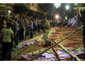 Darbe yanlıları ile karşıtları arasında çatışma: 1 ölü, 60 yaralı