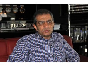 Zeyid Aslan trafik kazası geçirdi