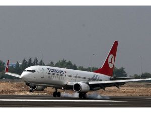 Pilotları kaçırılan uçak Türkiye'ye getirildi