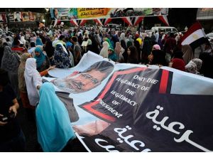 Nahda'daki eylemcilere destek için yürüyüşe geçtiler