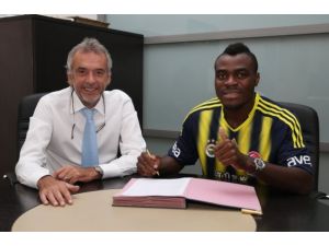 Emenike imzayı attı