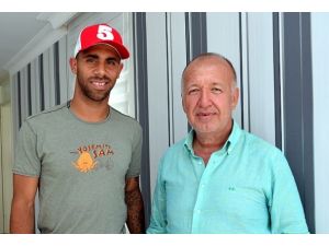 Ferdinand 3 yıl Medical Park Antalyaspor'da