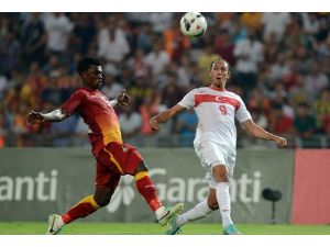 Milliler berabere kaldı