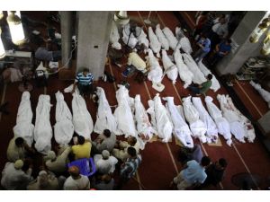 Mısır yeni firavunun önünde eğilmeyecek