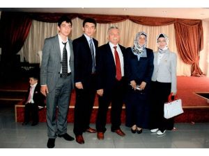 Enkazda eşinin ölümüne tanıklık etti