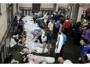 Nil yine kan aktı: 213 ölü