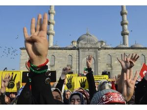 Eminönü'nde "katliam" protestosu