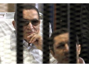 Mübarek'in tahliye kararı sosyal medyada