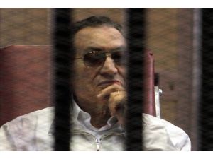 Mübarek askeri hastaneye nakledildi