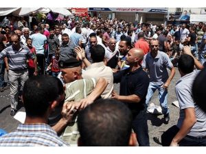 Filistin güvenlik güçleri protestocuları gözaltına aldı