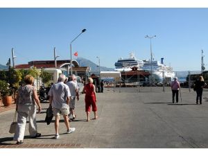 Yabancı turist Türkiye'yi "paket tur"ladı