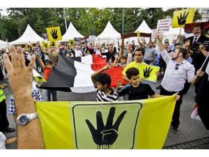 Bosna Hersek'te katliama tepki