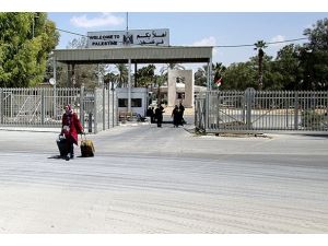 Refah Sınır Kapısı 4 saatliğine açıldı