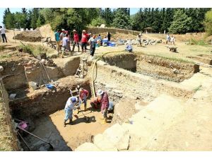 2 bin 200 yıl geciken kargo adresine ulaşacak