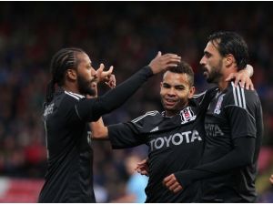 Beşiktaş elemelerde zorlanmıyor