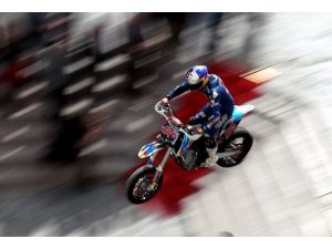 Gül'den Sofuoğlu'na: Şampiyon olursan motosikletini al gel