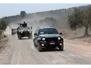 Korgeneral Uyar Suriye sınırında incelemede bulundu