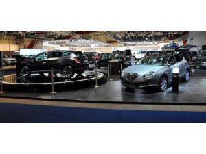 Lüks otomobil enflasyonu solladı