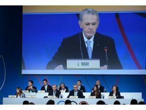 İstanbul sunumunu yapıyor