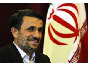 Ahmedinejad üniversitedeki görevine döndü