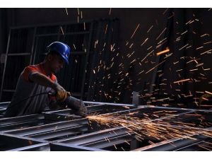 Ekonomi ikinci çeyrekte yüzde 4,4 büyüdü