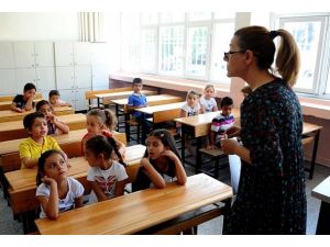 Öğretmenlere 740 lira hazırlık ödeneği