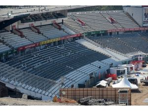 Beşiktaş İnönü Stadı'nda yangın