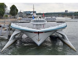 Güneş enerjisiyle çalışan gemi Paris'te