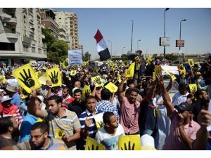 Mısır'da "Şehitlerin Kanına Vefa" gösterileri