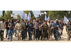 Suriyeli muhalifler birleşiyor