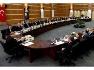 AK Parti MKYK toplantısı sona erdi