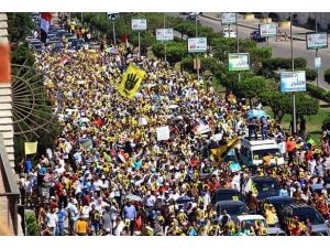 Darbe karşıtları Rabiatul Adeviyye Meydanı'na yürüdü