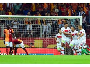 İlk yarı Antalyaspor'un